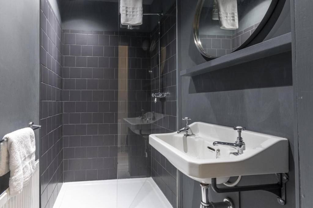 The Perfect Home On Royal Mile Edinburgh Exteriér fotografie